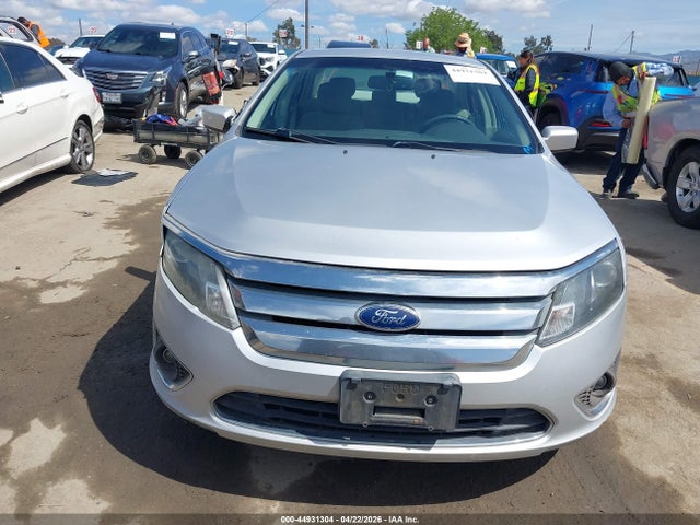 44931304 :رقم المزاد ، 3FADP0L38BR335485 vin ، 2011 Ford Fusion Hybrid مزاد بيع
