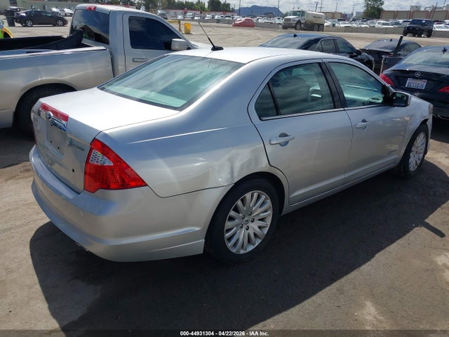 44931304 :رقم المزاد ، 3FADP0L38BR335485 vin ، 2011 Ford Fusion Hybrid مزاد بيع