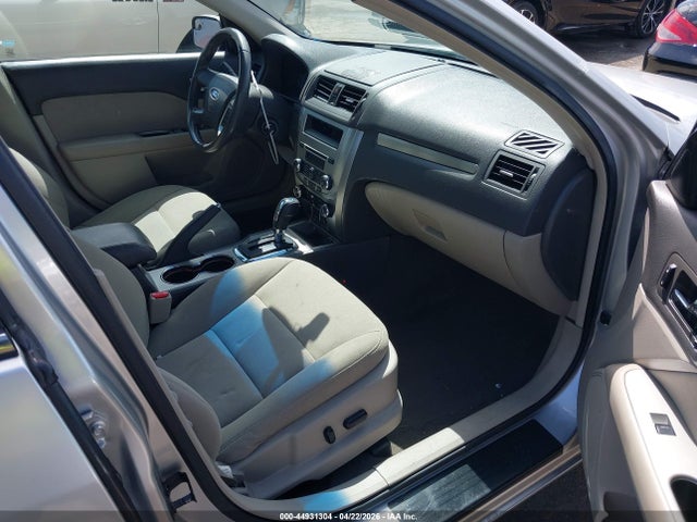 44931304 :رقم المزاد ، 3FADP0L38BR335485 vin ، 2011 Ford Fusion Hybrid مزاد بيع
