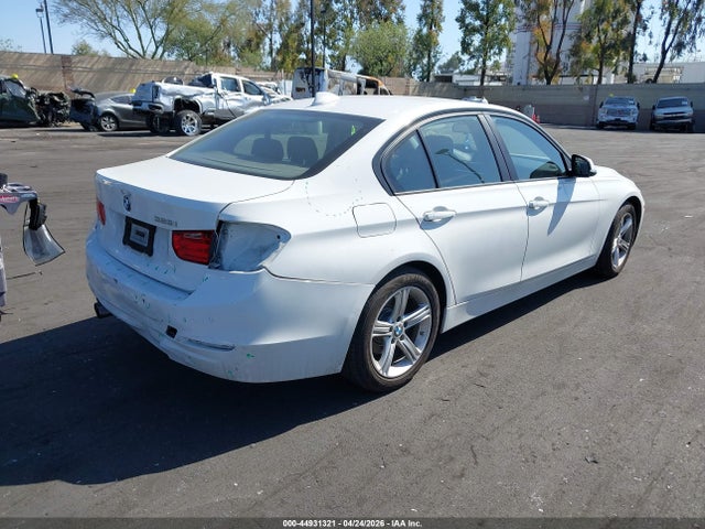 WBA3C1C55EK111864 BMW 328I