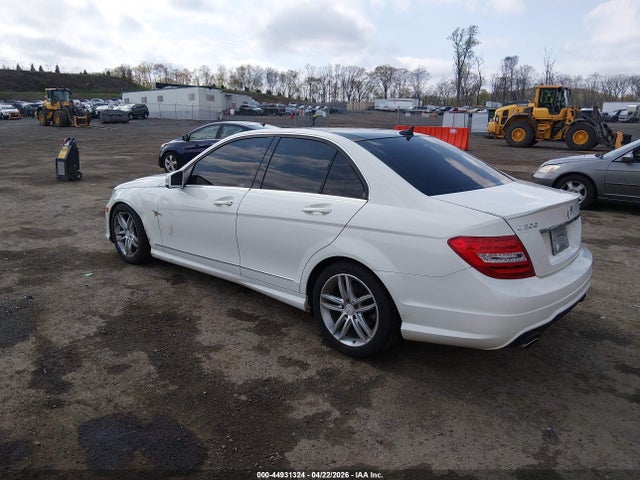 44931324 :رقم المزاد ، WDDGF8BB0CR222358 vin ، 2012 Mercedes-benz C 300 Sport 4matic مزاد بيع