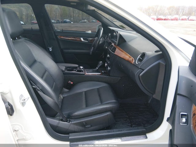 44931324 :رقم المزاد ، WDDGF8BB0CR222358 vin ، 2012 Mercedes-benz C 300 Sport 4matic مزاد بيع