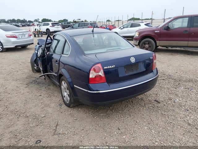 44931352 :رقم المزاد ، WVWZZZ3BZ3E063724 vin ، 2003 Volkswagen Passat مزاد بيع