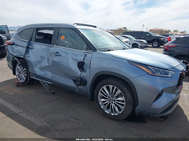 5TDEBRCH7RS143074 Toyota Highlander Hybrid Platinum