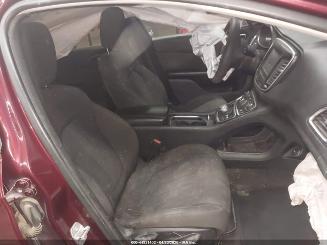 Продажа на аукционе авто 2015 Chrysler 200 Limited, vin: 1C3CCCAB1FN621690, номер лота: 44931402