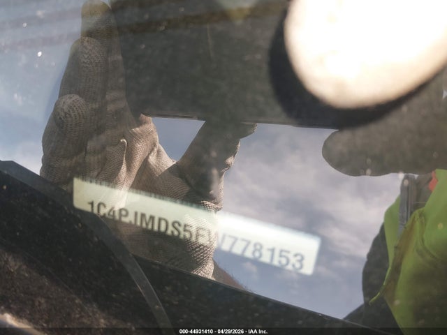 44931410 :رقم المزاد ، 1C4PJMDS5FW778153 vin ، 2015 Jeep Cherokee Limited مزاد بيع