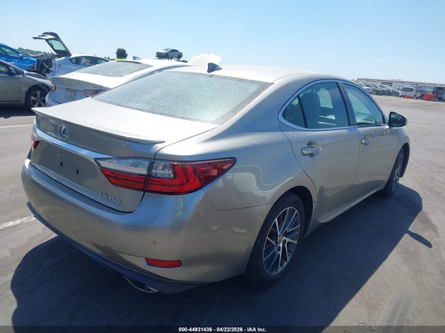 44931436 :رقم المزاد ، 58ABK1GG4GU028192 vin ، 2016 Lexus Es 350 مزاد بيع