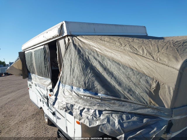 44931475 :رقم المزاد ، 4X4CFSU15DD169269 vin ، 2013 Flagstaff High Wall Popup Trailer مزاد بيع