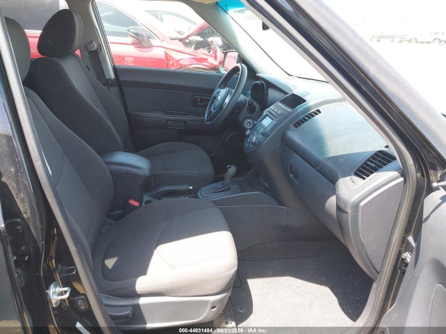 2013 Kia Soul მანქანა იყიდება აუქციონზე, vin: KNDJT2A59D7633739, აუქციონის ნომერი: 44931484