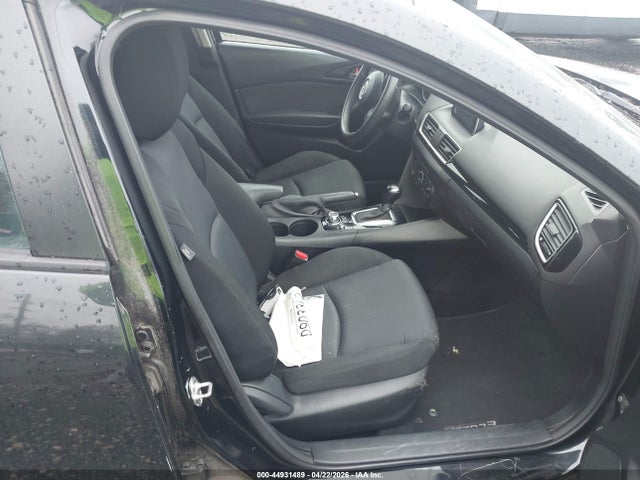 44931489 :رقم المزاد ، 3MZBM1U79FM179796 vin ، 2015 Mazda Mazda3 I Sport مزاد بيع