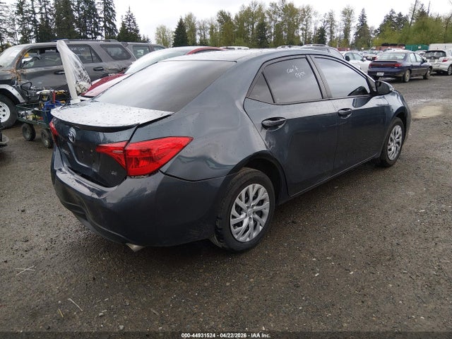2T1BURHE6KC183270 Toyota COROLLA SE