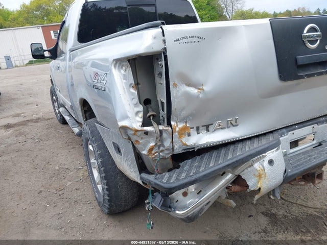 2005 Nissan Titan Se მანქანა იყიდება აუქციონზე, vin: 1N6AA06B35N526317, აუქციონის ნომერი: 44931597