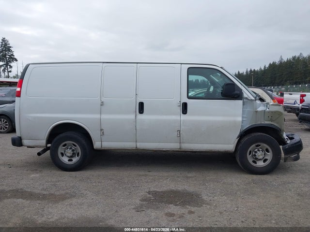 1GCWGAFP9R1101691 Chevrolet Express Cargo Rwd 2500 Regular Wheelbase Wt