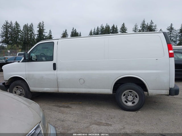 1GCWGAFP9R1101691 Chevrolet Express Cargo Rwd 2500 Regular Wheelbase Wt