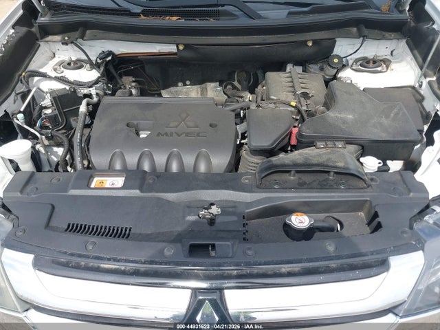 Продаж на аукціоні авто 2016 Mitsubishi Outlander Se, vin: JA4AD3A34GZ016379, номер лоту: 44931623