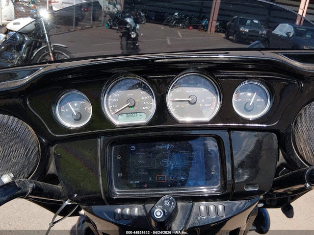 Harley-Davidson FLHXS 2020 1HD1KRP19LB674494 Image 18