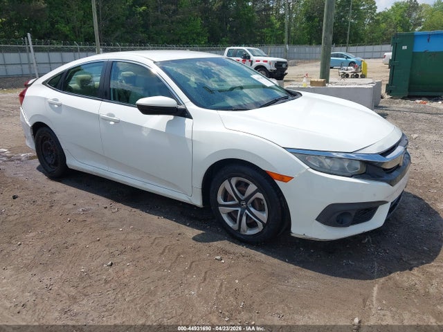 Продажа на аукционе авто 2018 Honda Civic Lx, vin: 19XFC2F66JE026233, номер лота: 44931690