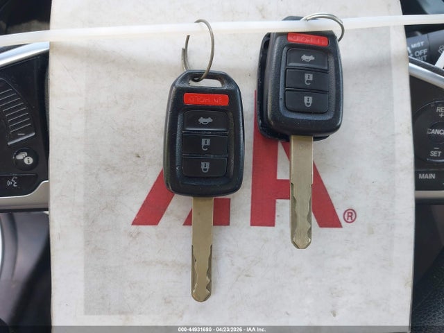 Продажа на аукционе авто 2018 Honda Civic Lx, vin: 19XFC2F66JE026233, номер лота: 44931690