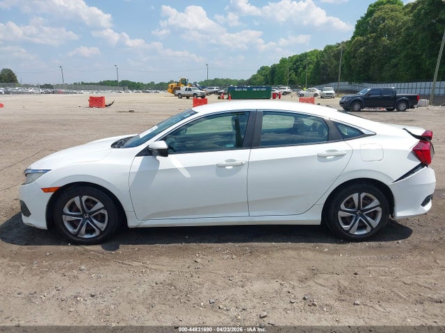 Продажа на аукционе авто 2018 Honda Civic Lx, vin: 19XFC2F66JE026233, номер лота: 44931690