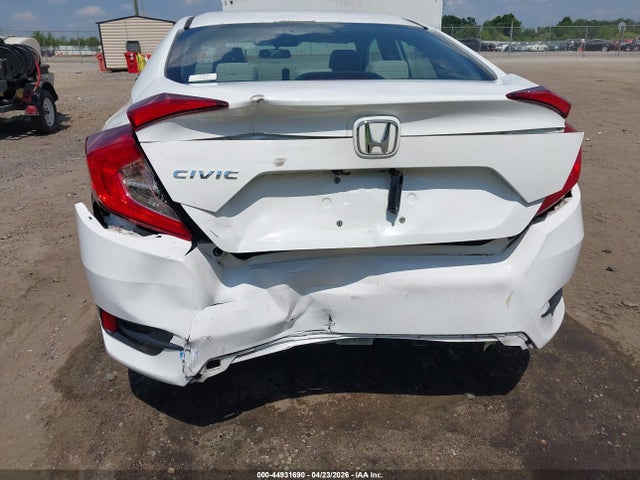 Продажа на аукционе авто 2018 Honda Civic Lx, vin: 19XFC2F66JE026233, номер лота: 44931690