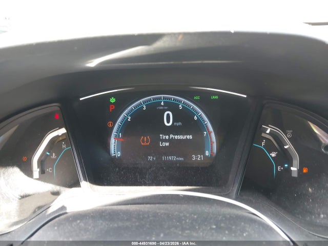 Продажа на аукционе авто 2018 Honda Civic Lx, vin: 19XFC2F66JE026233, номер лота: 44931690