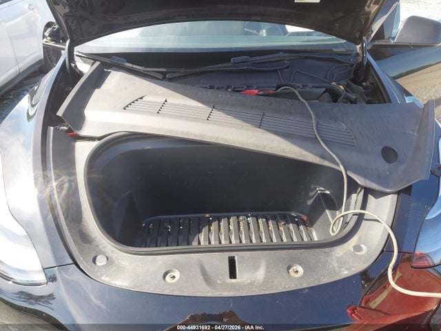 2023 Tesla Model Y მანქანა იყიდება აუქციონზე, vin: 7SAYGAEE2PF880108, აუქციონის ნომერი: 44931692