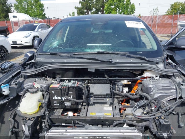 Vinfast Vf 8 Eco 2023 RLLV1AEB8PH001241 Image 10