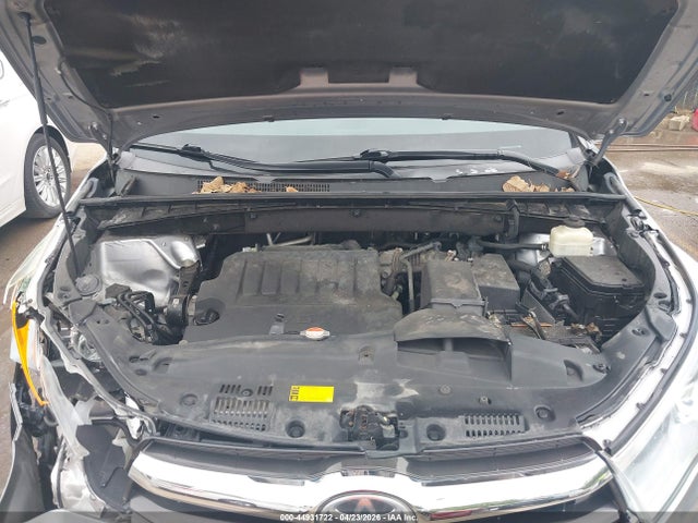44931722 :رقم المزاد ، 5TDDKRFH0GS349129 vin ، 2016 Toyota Highlander Limited Platinum V6 مزاد بيع