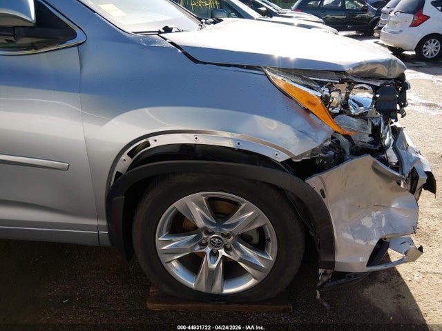 44931722 :رقم المزاد ، 5TDDKRFH0GS349129 vin ، 2016 Toyota Highlander Limited Platinum V6 مزاد بيع