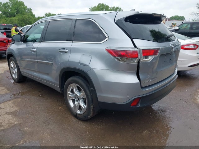 44931722 :رقم المزاد ، 5TDDKRFH0GS349129 vin ، 2016 Toyota Highlander Limited Platinum V6 مزاد بيع