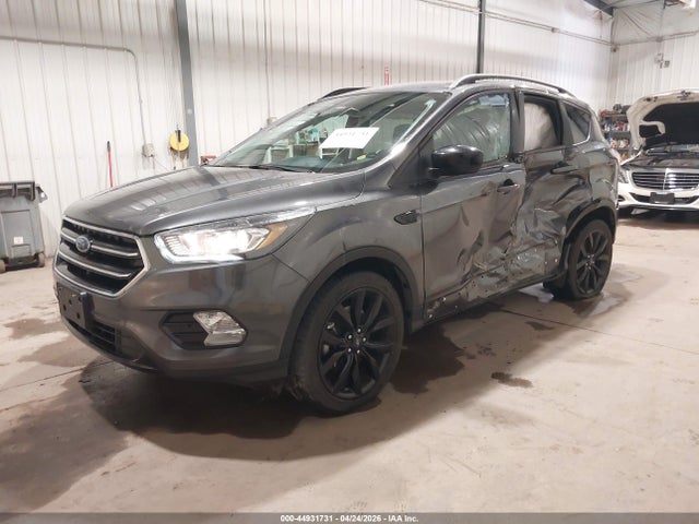 Продаж на аукціоні авто 2018 Ford Escape Se, vin: 1FMCU9GD5JUA42331, номер лоту: 44931731