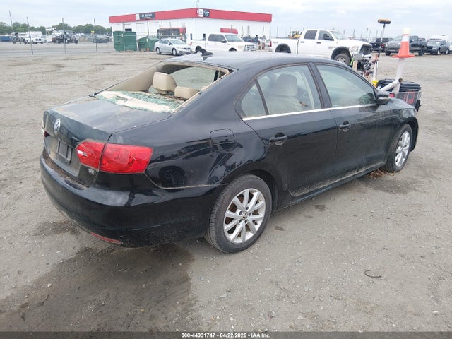2014 Volkswagen Jetta 1.8t Se მანქანა იყიდება აუქციონზე, vin: 3VWD07AJ1EM354807, აუქციონის ნომერი: 44931747