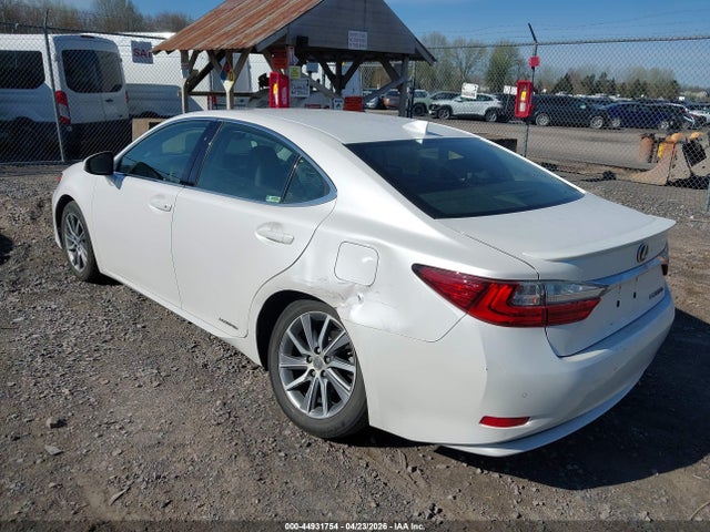 44931754 :رقم المزاد ، JTHBW1GG3G2105581 vin ، 2016 Lexus Es 300h مزاد بيع