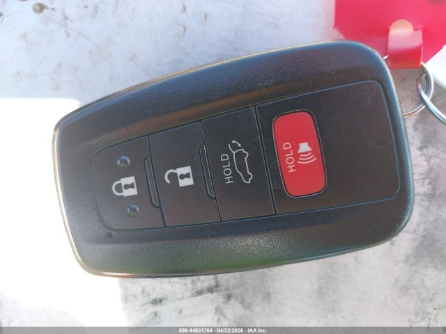 5TDHARAH0NS511320 Toyota Highlander Hybrid Xle