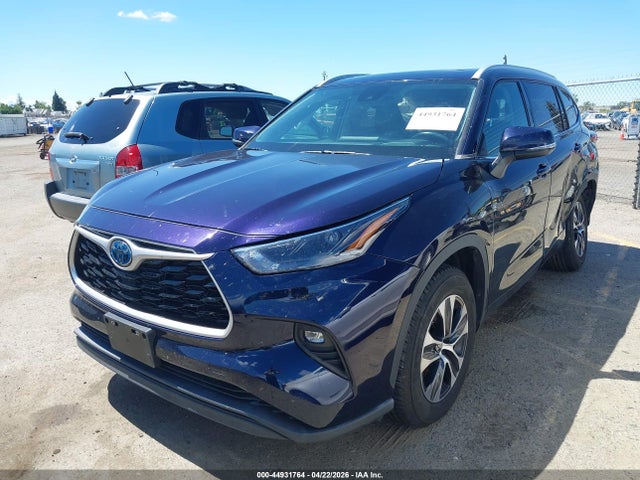 5TDHARAH0NS511320 Toyota Highlander Hybrid Xle