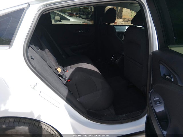 1G1ZD5ST7PF182666 Chevrolet Malibu Fwd 1lt