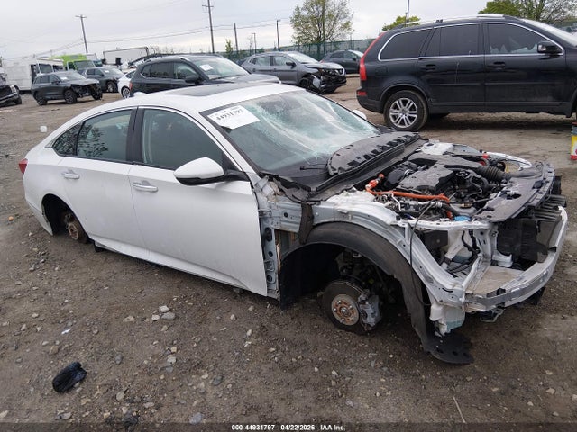 1HGCV3F96MA018641 Honda Accord Hybrid Touring