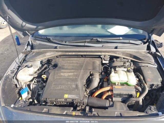 KMHC05LC3HU030450 Hyundai Ioniq Hybrid Limited
