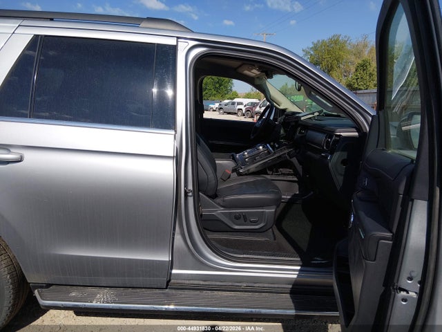 2023 Ford Expedition Xlt მანქანა იყიდება აუქციონზე, vin: 1FMJU1J81PEA59411, აუქციონის ნომერი: 44931830