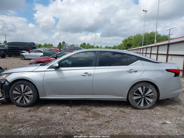 44931851 :رقم المزاد ، 1N4BL4DV6MN315896 vin ، 2021 Nissan Altima Sv Fwd مزاد بيع