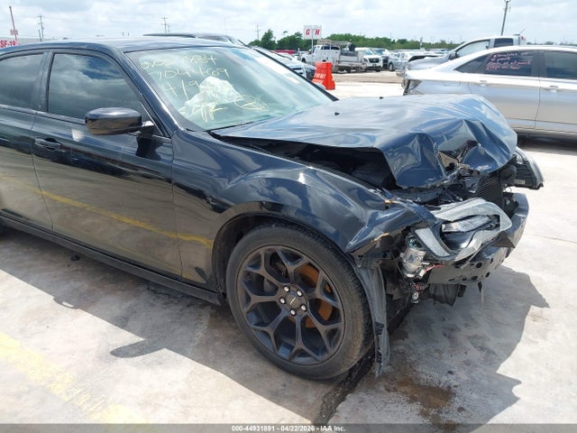 2019 Chrysler 300 Touring მანქანა იყიდება აუქციონზე, vin: 2C3CCAAG8KH704469, აუქციონის ნომერი: 44931891