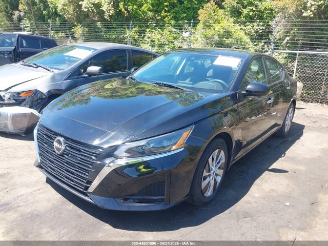 44931896 :رقم المزاد ، 1N4BL4BV1PN320169 vin ، 2023 Nissan Altima S Fwd مزاد بيع