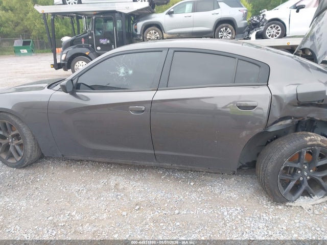 2C3CDXBG7LH177864 Dodge Charger Sxt Rwd