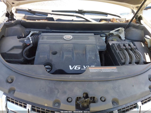 44931903 :رقم المزاد ، 3GYFNCE35DS649544 vin ، 2013 Cadillac Srx Luxury Collection مزاد بيع