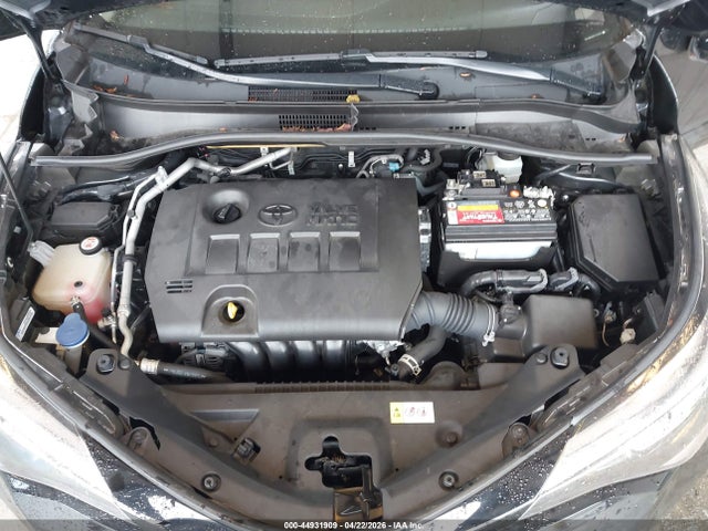 JTNKHMBX8M1102032 Toyota C-HR LE
