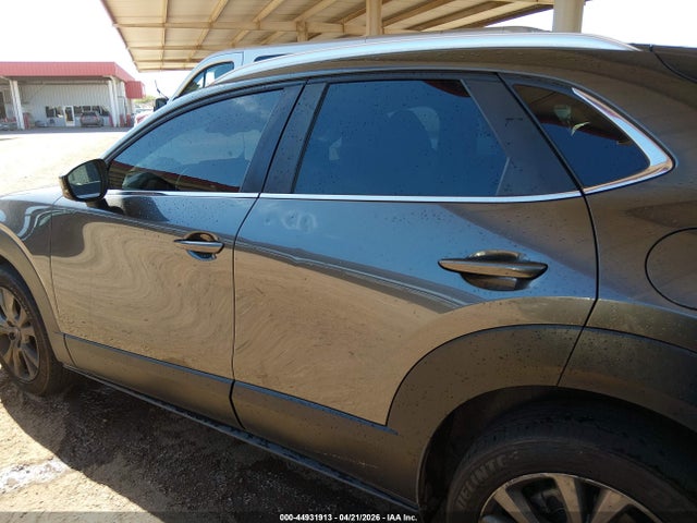 44931913 :رقم المزاد ، 3MVDMBBL8NM405857 vin ، 2022 Mazda Cx-30 Select مزاد بيع