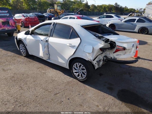 5YFBURHE8KP926964 Toyota COROLLA LE