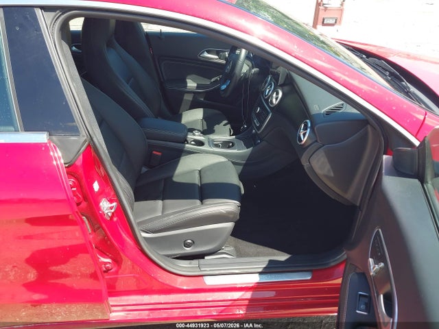 Продажа на аукционе авто 2019 Mercedes-benz Cla 250, vin: WDDSJ4EBXKN746104, номер лота: 44931923