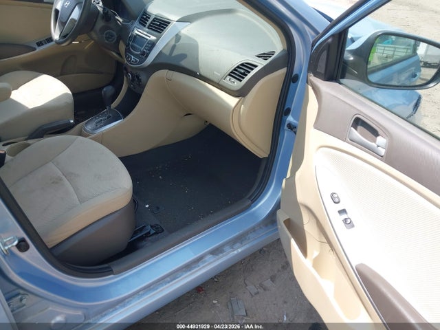 44931929 :رقم المزاد ، KMHCT4AE4DU526311 vin ، 2013 Hyundai Accent Gls مزاد بيع