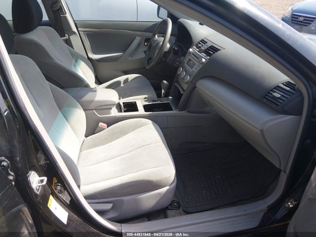 2011 Toyota Camry Le მანქანა იყიდება აუქციონზე, vin: 4T4BF3EK8BR095522, აუქციონის ნომერი: 44931945